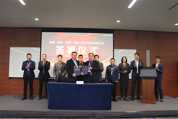 1646806330102213C863.jpg IMG_0278.jpg