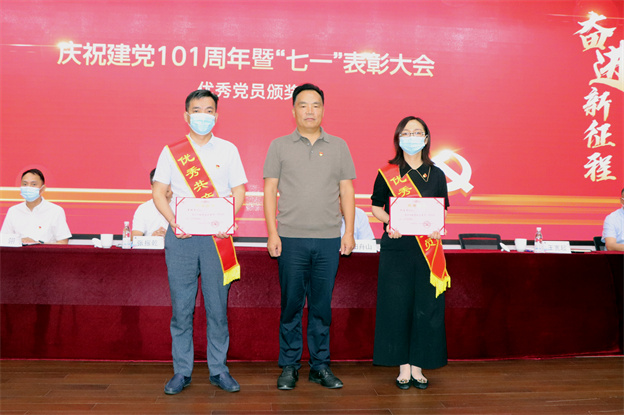 16566853838051676359.jpg 8.jpg