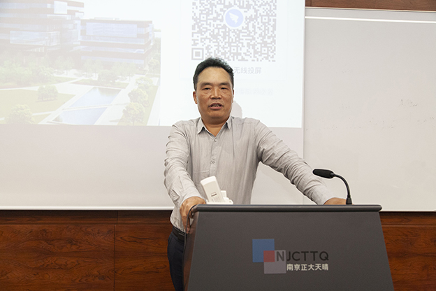 16589897652777709B52.jpg 14.jpg