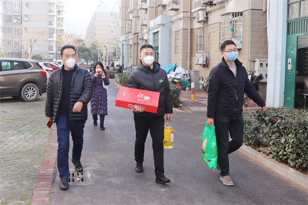 16735006354578587F4F.jpg 1.jpg