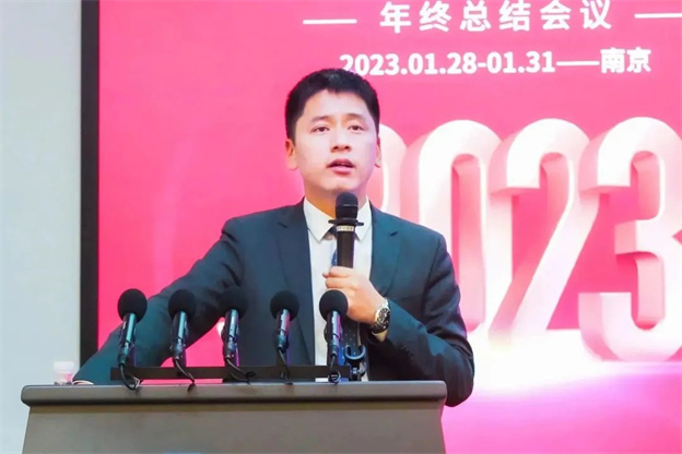 1676250212626112DBC7.jpg 11.jpg