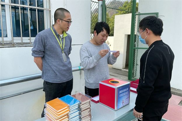 168094205512432335AF.jpg 4.jpg