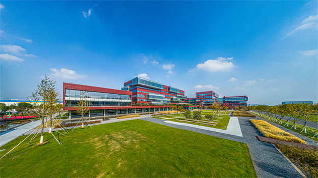 1703644012117885FA88.jpg 園區(qū)外景6.jpg