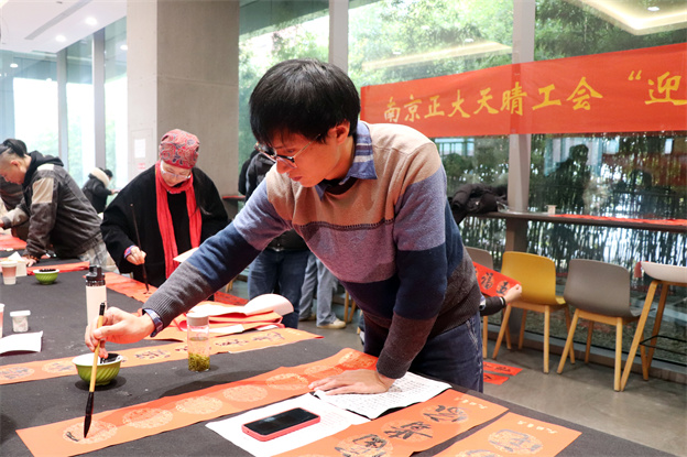 1706749447179700A380.jpg 1-4.jpg