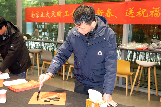 1706749459897212D0DA.jpg 1-5.jpg