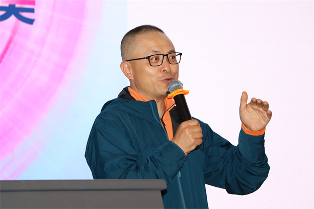 17134896976578699F39.jpg 2.jpg