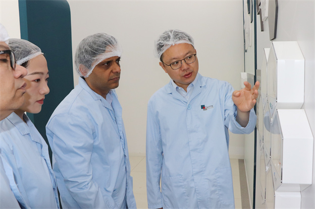 1718694440136470p74A.jpg 2-1.jpg