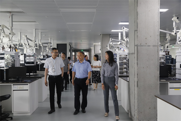 1721268882584156E3E7.jpg 2.jpg