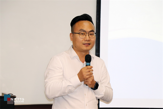 1724631183975573DB21.jpg IMG_4610.jpg