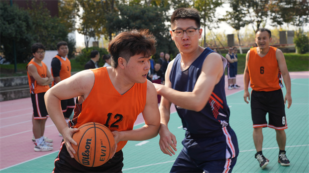 1731376588133957AA5E.jpg 2-4.jpg