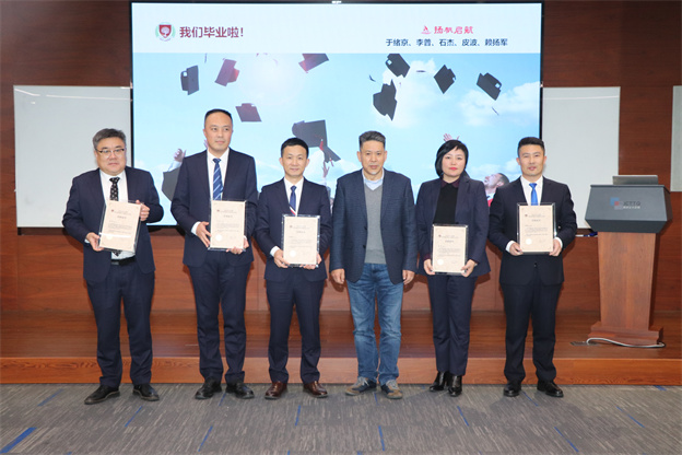 17334459252994583D98.jpg 4.11.jpg