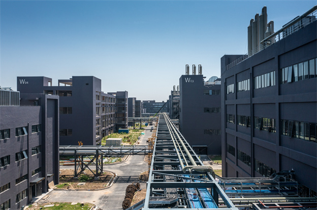 17346620681074241C2F.jpg 4.jpg