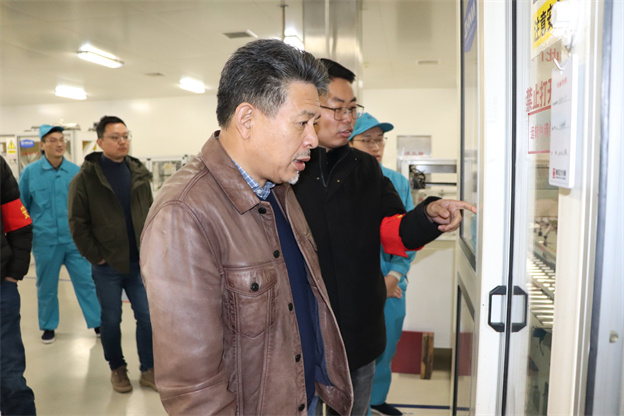 1737704626610922DEF3.jpg IMG_4678.jpg