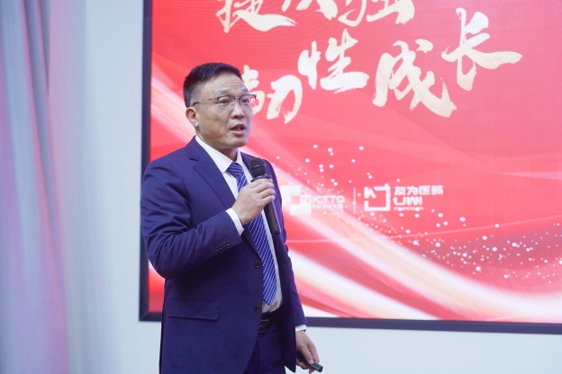 1739430899625854B1DA.jpg 3.3.jpg