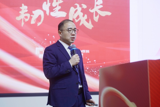 1739430905580886C94A.jpg 3.4.jpg