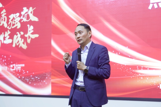 1739430961110096A70A.jpg 4.2.jpg