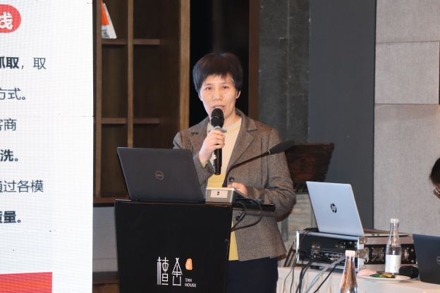 17409745931047999B89.jpg 12.JPG