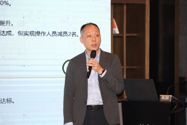 1740974609139801D9F9.jpg 15.JPG