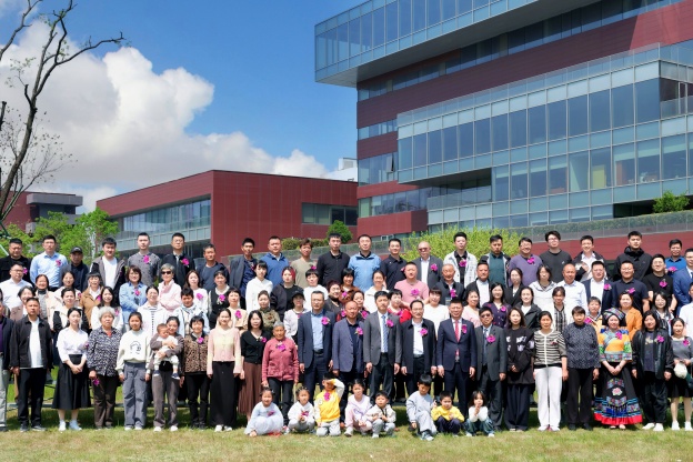 1744105068759381pA9C.jpeg 10.jpeg