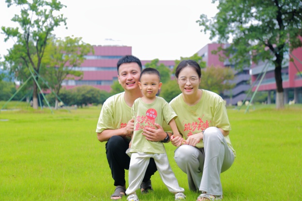 17524523068170443A8F.jpg 10.3.JPG